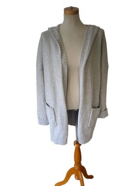 Tahari Marled gray long open front hooded cardigan size xL